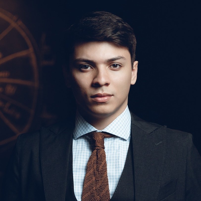 Ícaro Elom